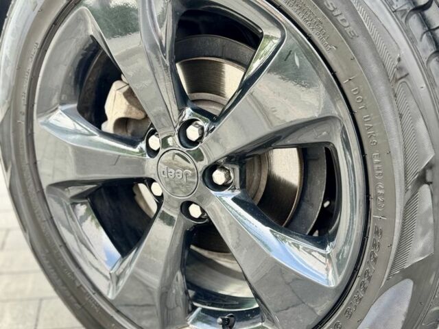 Синій Джип Cherokee, об'ємом двигуна 2.4 л та пробігом 75 тис. км за 14000 $, фото 8 на Automoto.ua