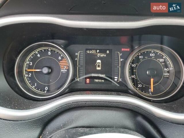 Джип Чероки 2017 в Черновцах на Automoto.ua Синий Джип Чероки, объемом двигателя 2.4 л и пробегом 127 тыс. км за 1900 $, фото 8 на Automoto.ua