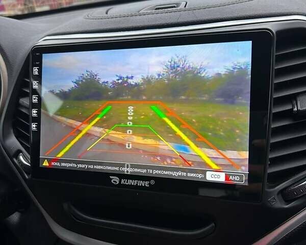 Синій Джип Cherokee, об'ємом двигуна 2.36 л та пробігом 174 тис. км за 12750 $, фото 2 на Automoto.ua