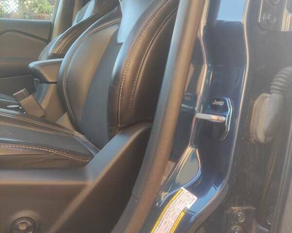 Синий Джип Чероки, объемом двигателя 3.24 л и пробегом 86 тыс. км за 16700 $, фото 17 на Automoto.ua