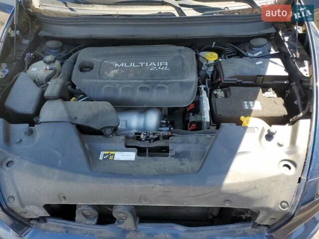 Джип Чероки 2017 в Черновцах на Automoto.ua Синий Джип Чероки, объемом двигателя 2.4 л и пробегом 127 тыс. км за 1900 $, фото 11 на Automoto.ua