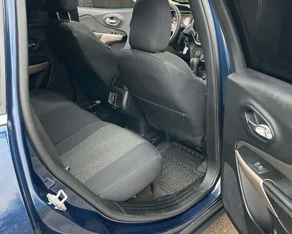 Синий Джип Чероки, объемом двигателя 2.36 л и пробегом 206 тыс. км за 13600 $, фото 25 на Automoto.ua