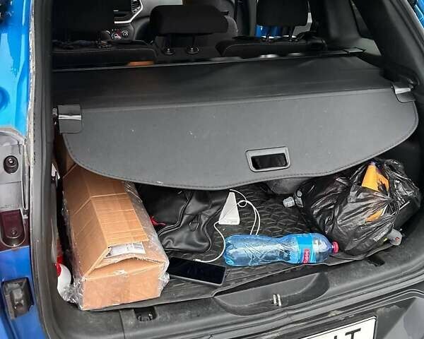Синій Джип Cherokee, об'ємом двигуна 2.36 л та пробігом 174 тис. км за 12750 $, фото 8 на Automoto.ua