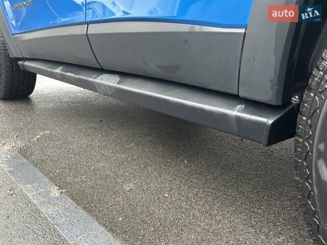 Синий Джип Чероки, объемом двигателя 2 л и пробегом 137 тыс. км за 24200 $, фото 19 на Automoto.ua