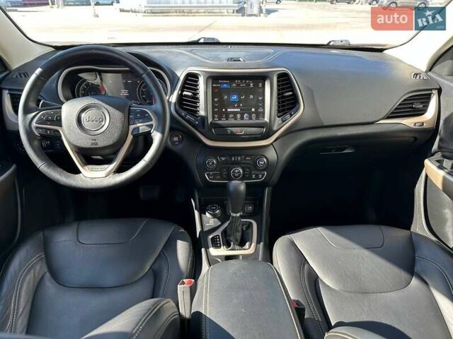 Джип Чероки 2018 в Киеве на Automoto.ua Синий Джип Чероки, объемом двигателя 3.24 л и пробегом 110 тыс. км за 13700 $, фото 35 на Automoto.ua