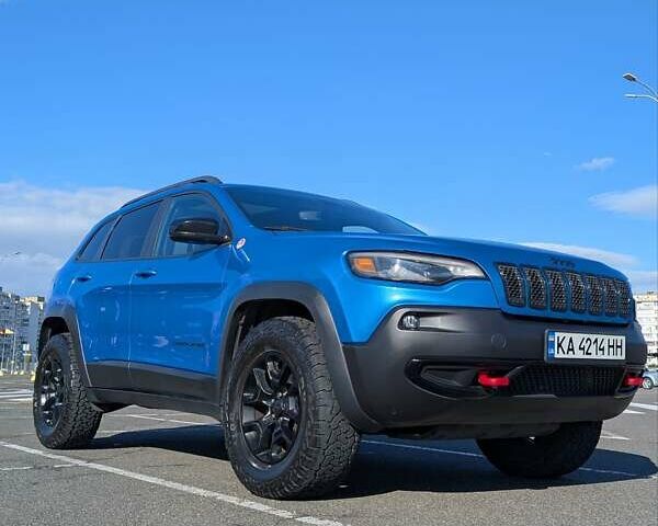 Джип Чероки 2018 в Киеве на Automoto.ua Синий Джип Чероки, объемом двигателя 3.24 л и пробегом 100 тыс. км за 25000 $, фото 6 на Automoto.ua
