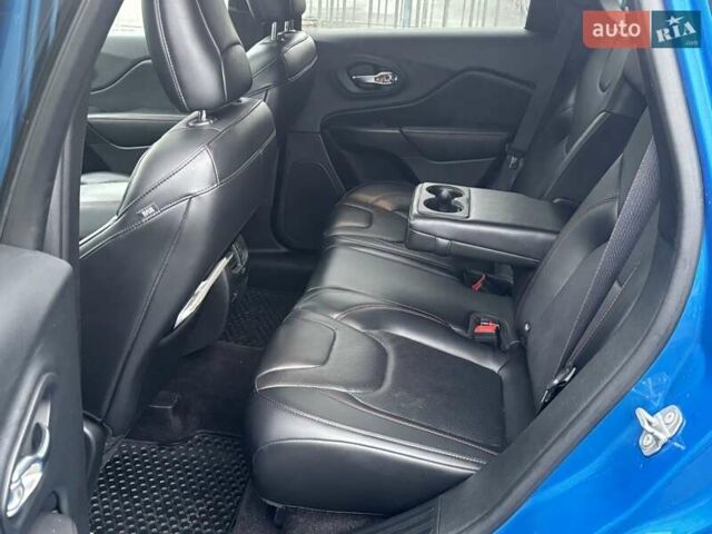 Синий Джип Чероки, объемом двигателя 2 л и пробегом 137 тыс. км за 24200 $, фото 11 на Automoto.ua