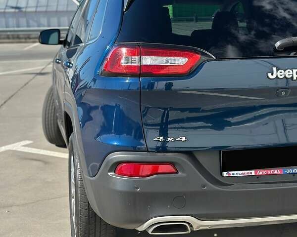 Джип Чероки 2018 в Киеве на Automoto.ua Синий Джип Чероки, объемом двигателя 3.24 л и пробегом 110 тыс. км за 13700 $, фото 44 на Automoto.ua