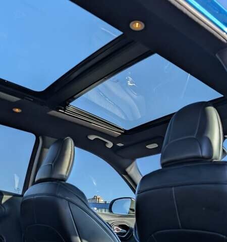 Джип Чероки 2018 в Киеве на Automoto.ua Синий Джип Чероки, объемом двигателя 3.24 л и пробегом 100 тыс. км за 25000 $, фото 21 на Automoto.ua