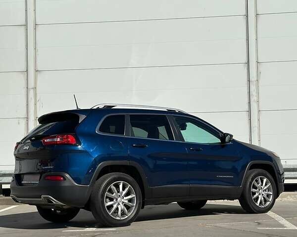 Джип Чероки 2018 в Киеве на Automoto.ua Синий Джип Чероки, объемом двигателя 3.24 л и пробегом 110 тыс. км за 13700 $, фото 29 на Automoto.ua