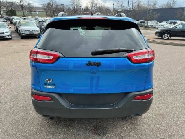 Синій Джип Cherokee, об'ємом двигуна 0.32 л та пробігом 77 тис. км за 10100 $, фото 5 на Automoto.ua