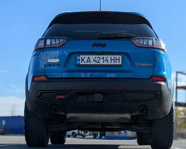 Джип Чероки 2018 в Киеве на Automoto.ua Синий Джип Чероки, объемом двигателя 3.24 л и пробегом 100 тыс. км за 25000 $, фото 5 на Automoto.ua
