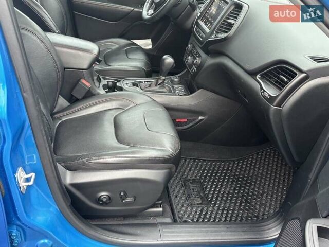 Синий Джип Чероки, объемом двигателя 2 л и пробегом 137 тыс. км за 24200 $, фото 14 на Automoto.ua