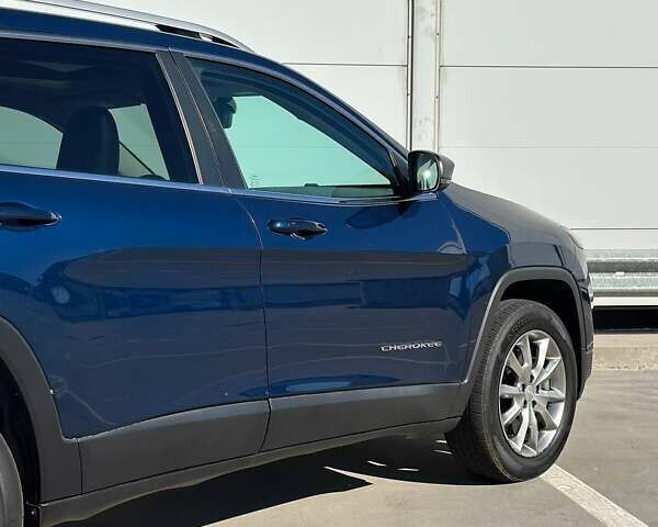 Джип Чероки 2018 в Киеве на Automoto.ua Синий Джип Чероки, объемом двигателя 3.24 л и пробегом 110 тыс. км за 13700 $, фото 21 на Automoto.ua
