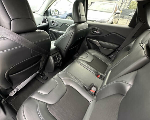 Синий Джип Чероки, объемом двигателя 2.36 л и пробегом 44 тыс. км за 16300 $, фото 21 на Automoto.ua