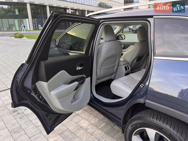 Синій Джип Cherokee, об'ємом двигуна 3.24 л та пробігом 96 тис. км за 17499 $, фото 16 на Automoto.ua