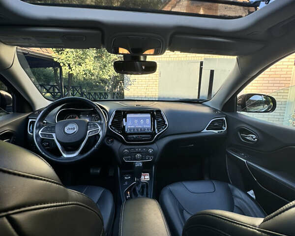 Синій Джип Cherokee, об'ємом двигуна 3.24 л та пробігом 95 тис. км за 22000 $, фото 79 на Automoto.ua