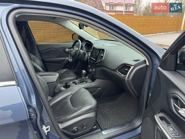 Синий Джип Чероки, объемом двигателя 3.2 л и пробегом 105 тыс. км за 19500 $, фото 19 на Automoto.ua