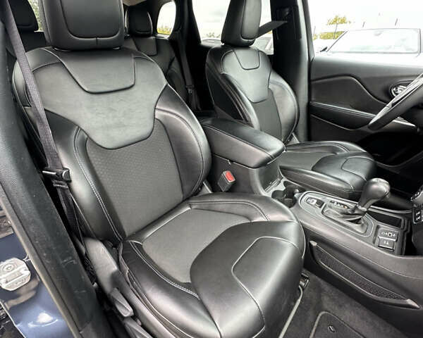 Синий Джип Чероки, объемом двигателя 2.36 л и пробегом 44 тыс. км за 16300 $, фото 24 на Automoto.ua