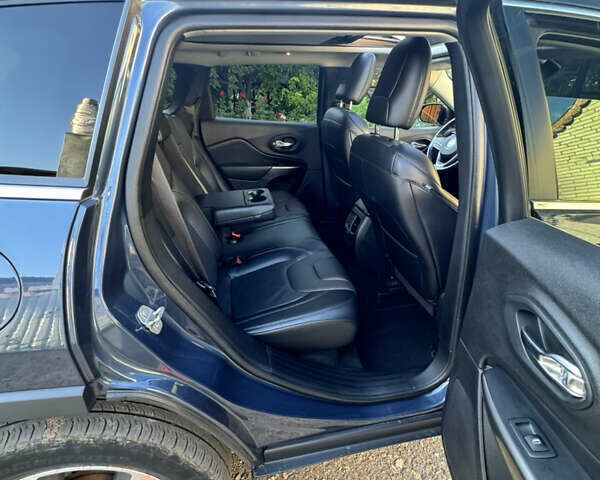 Синій Джип Cherokee, об'ємом двигуна 3.24 л та пробігом 95 тис. км за 22000 $, фото 88 на Automoto.ua