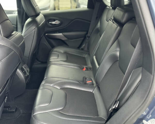 Синий Джип Чероки, объемом двигателя 2.36 л и пробегом 44 тыс. км за 16300 $, фото 20 на Automoto.ua