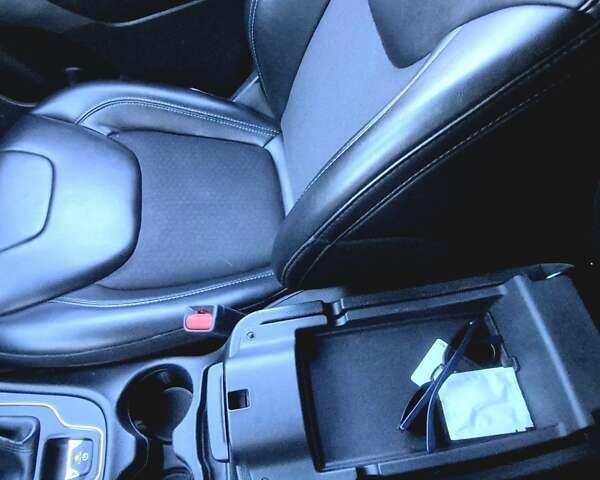 Синій Джип Cherokee, об'ємом двигуна 2.36 л та пробігом 76 тис. км за 18850 $, фото 18 на Automoto.ua