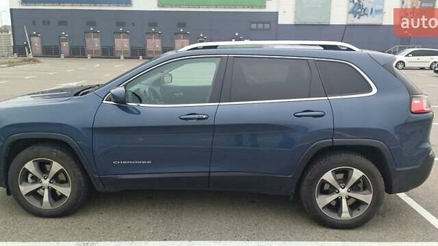 Синій Джип Cherokee, об'ємом двигуна 3.2 л та пробігом 59 тис. км за 25900 $, фото 2 на Automoto.ua