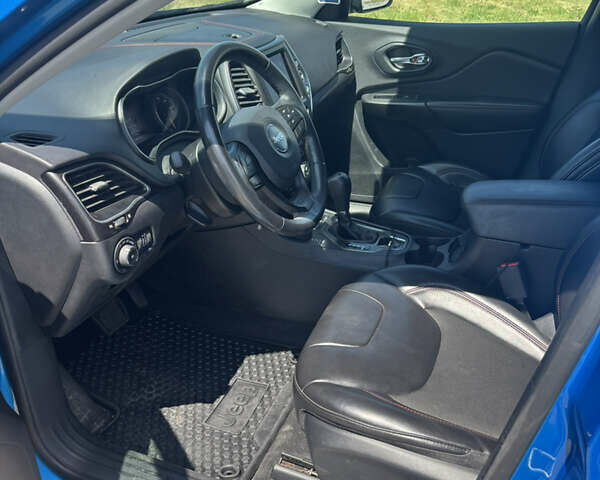 Синій Джип Cherokee, об'ємом двигуна 3.24 л та пробігом 61 тис. км за 20499 $, фото 12 на Automoto.ua