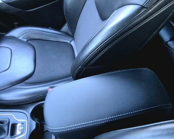 Синій Джип Cherokee, об'ємом двигуна 2.36 л та пробігом 76 тис. км за 18850 $, фото 17 на Automoto.ua