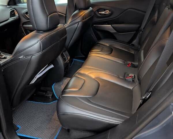 Синій Джип Cherokee, об'ємом двигуна 2.36 л та пробігом 65 тис. км за 17899 $, фото 9 на Automoto.ua