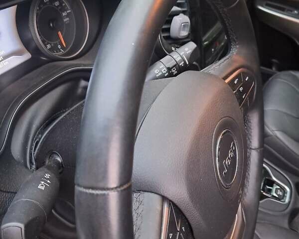 Синий Джип Чероки, объемом двигателя 2.36 л и пробегом 2 тыс. км за 19500 $, фото 6 на Automoto.ua