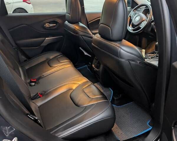 Синій Джип Cherokee, об'ємом двигуна 2.36 л та пробігом 65 тис. км за 17899 $, фото 8 на Automoto.ua