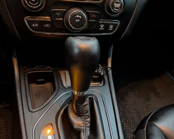 Синій Джип Cherokee, об'ємом двигуна 2.36 л та пробігом 65 тис. км за 17899 $, фото 6 на Automoto.ua