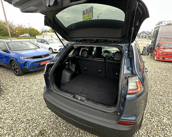 Синий Джип Чероки, объемом двигателя 2.36 л и пробегом 44 тыс. км за 16300 $, фото 22 на Automoto.ua