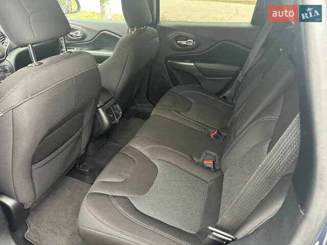 Синий Джип Чероки, объемом двигателя 2.36 л и пробегом 80 тыс. км за 16400 $, фото 20 на Automoto.ua