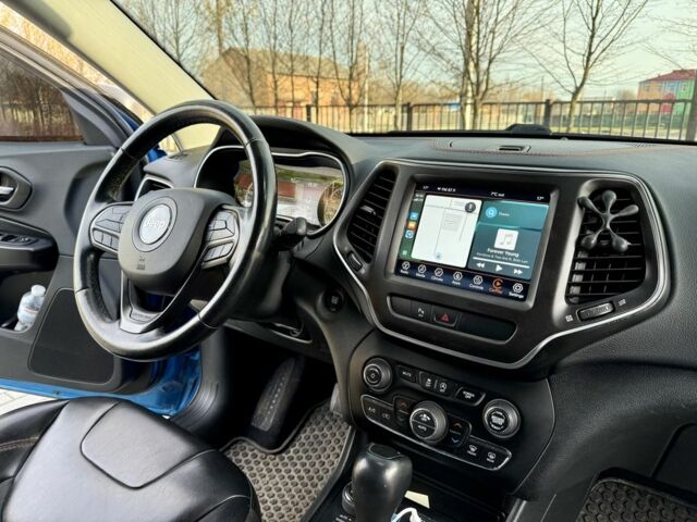 Синий Джип Чероки, объемом двигателя 3.2 л и пробегом 65 тыс. км за 23700 $, фото 5 на Automoto.ua