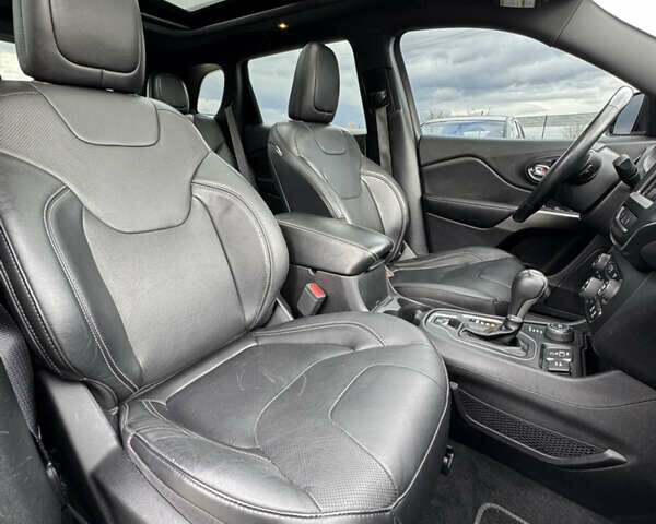 Синій Джип Cherokee, об'ємом двигуна 3.24 л та пробігом 111 тис. км за 21500 $, фото 29 на Automoto.ua