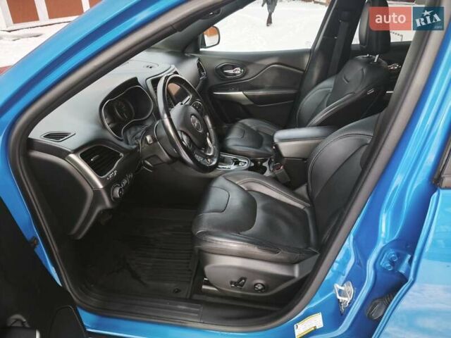 Синий Джип Чероки, объемом двигателя 3.24 л и пробегом 66 тыс. км за 20200 $, фото 12 на Automoto.ua