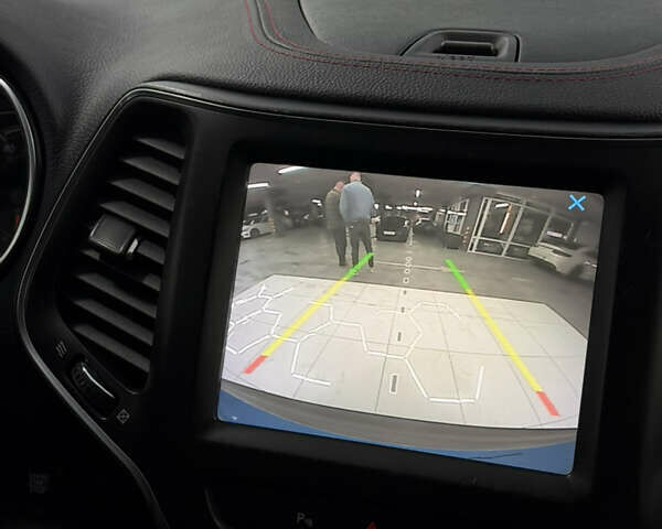Джип Чероки 2020 в Одессе на Automoto.ua Синий Джип Чероки, объемом двигателя 3.24 л и пробегом 15 тыс. км за 24000 $, фото 23 на Automoto.ua