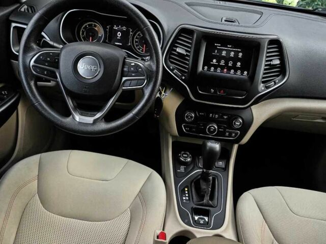 Синий Джип Чероки, объемом двигателя 2.4 л и пробегом 112 тыс. км за 12000 $, фото 14 на Automoto.ua