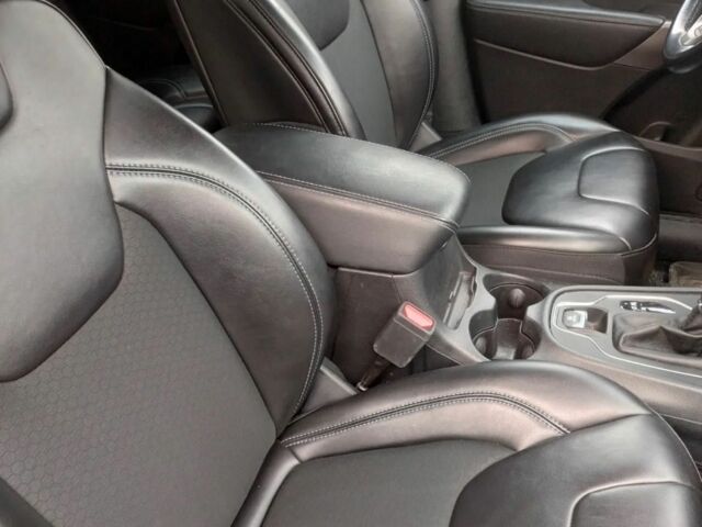 Синий Джип Чероки, объемом двигателя 2.4 л и пробегом 54 тыс. км за 9000 $, фото 7 на Automoto.ua