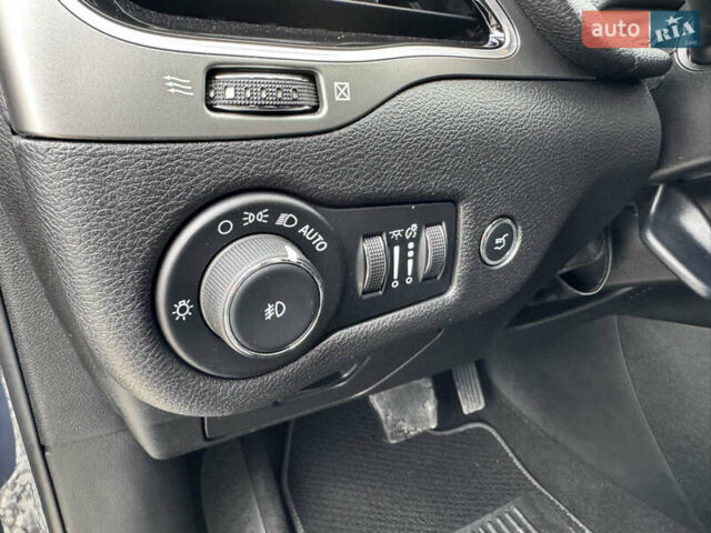 Синий Джип Чероки, объемом двигателя 3.24 л и пробегом 111 тыс. км за 21500 $, фото 18 на Automoto.ua