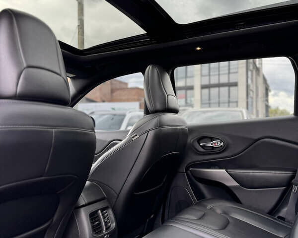 Синий Джип Чероки, объемом двигателя 3.24 л и пробегом 111 тыс. км за 21500 $, фото 24 на Automoto.ua