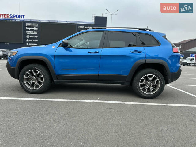 Синій Джип Cherokee, об'ємом двигуна 3.24 л та пробігом 142 тис. км за 18700 $, фото 2 на Automoto.ua