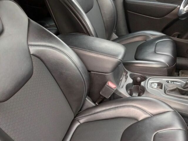 Синий Джип Чероки, объемом двигателя 2.4 л и пробегом 54 тыс. км за 9000 $, фото 8 на Automoto.ua