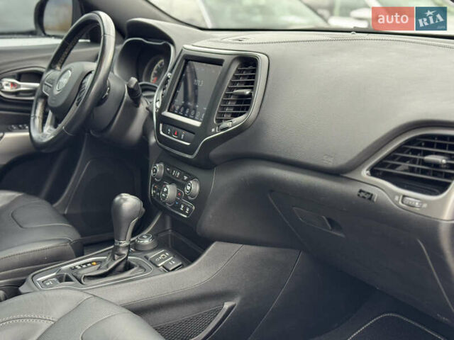 Синій Джип Cherokee, об'ємом двигуна 3.24 л та пробігом 111 тис. км за 21500 $, фото 28 на Automoto.ua