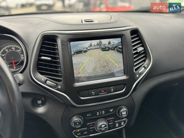 Синій Джип Cherokee, об'ємом двигуна 3.24 л та пробігом 111 тис. км за 21500 $, фото 46 на Automoto.ua