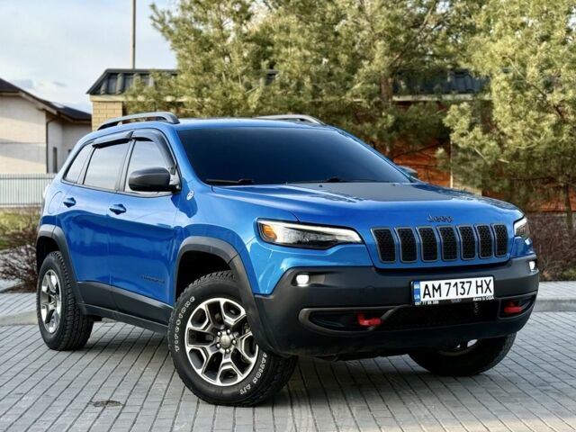 Синий Джип Чероки, объемом двигателя 3.2 л и пробегом 65 тыс. км за 23700 $, фото 1 на Automoto.ua