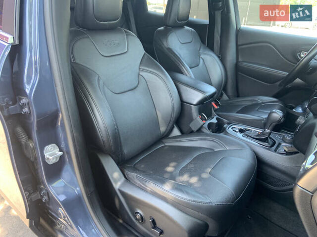 Синій Джип Cherokee, об'ємом двигуна 3.24 л та пробігом 62 тис. км за 22490 $, фото 11 на Automoto.ua