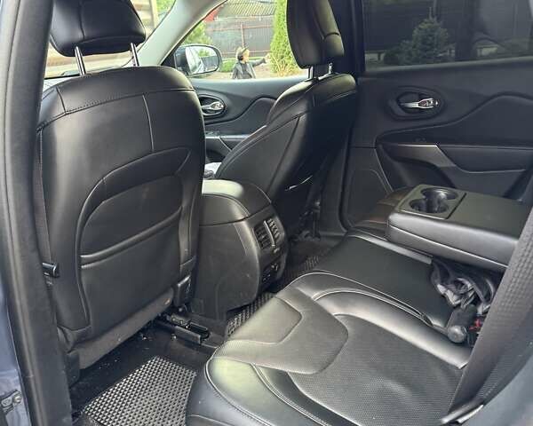 Синий Джип Чероки, объемом двигателя 3.24 л и пробегом 82 тыс. км за 19500 $, фото 9 на Automoto.ua